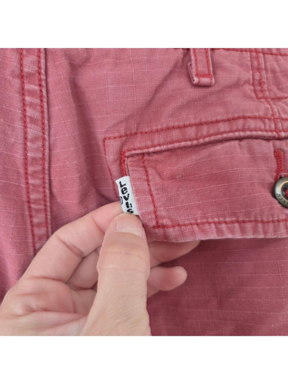 Levi's White Tab Red Cargo Shorts Y2K Gorpcore Men's 31 - Picture 5 of 8